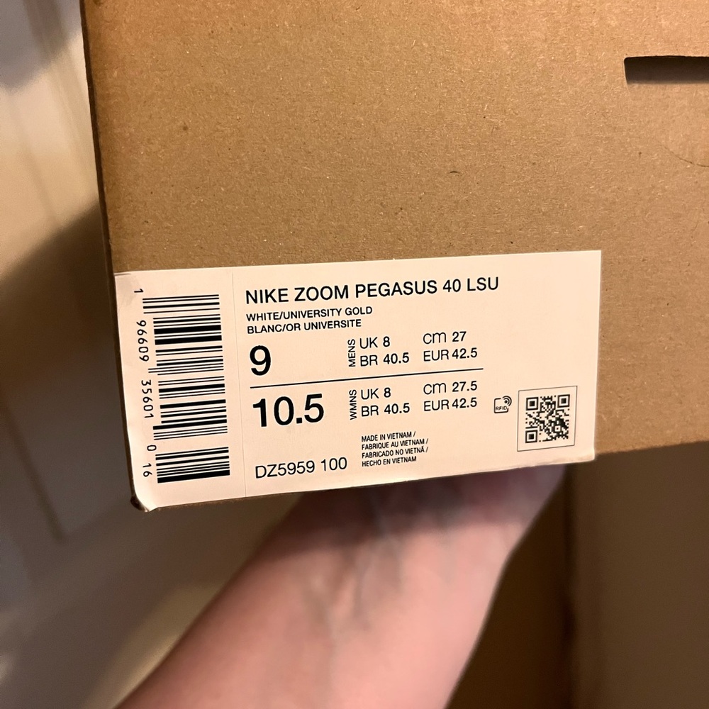 LSU Nike Zoom Pegasus 40